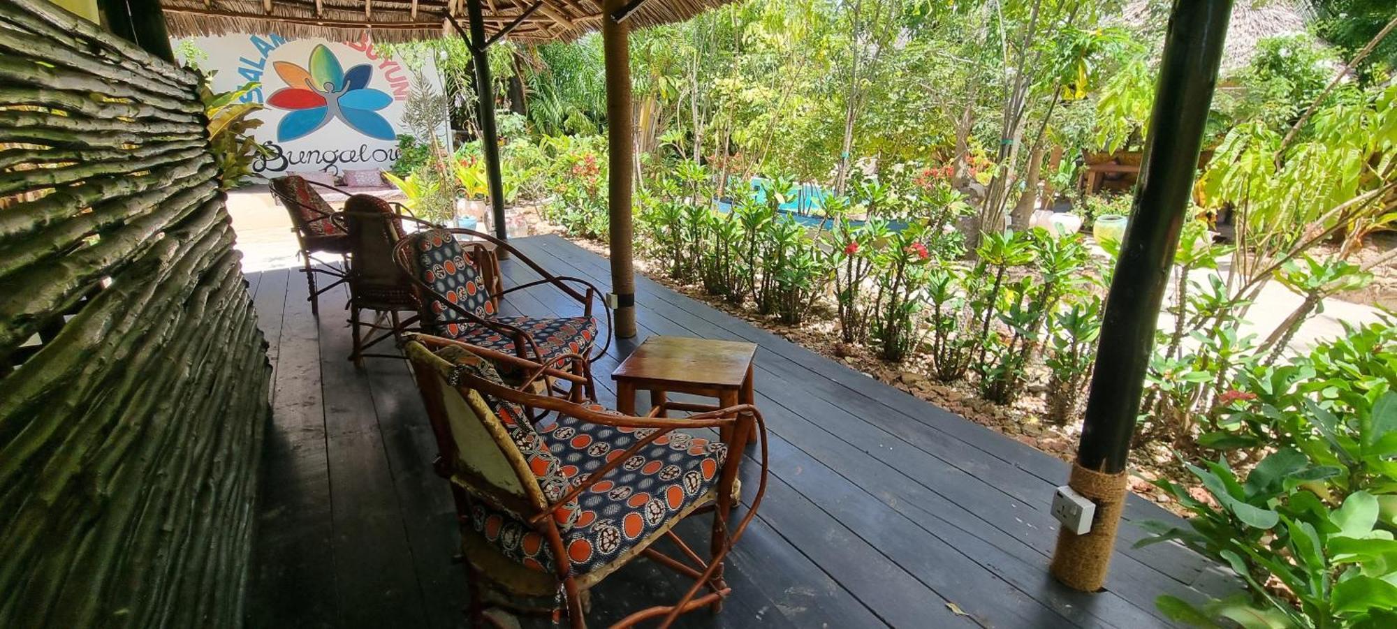 Salama & Mbuyuni Bungalows Матемве Экстерьер фото