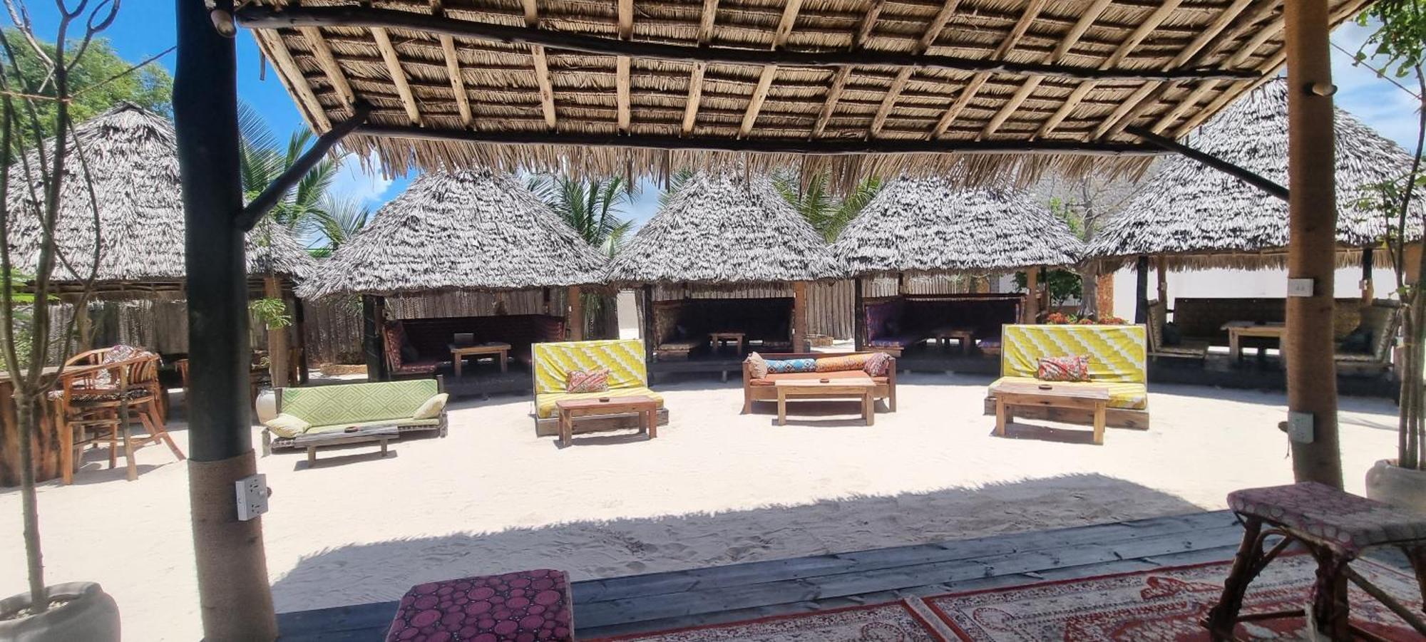 Salama & Mbuyuni Bungalows Матемве Экстерьер фото