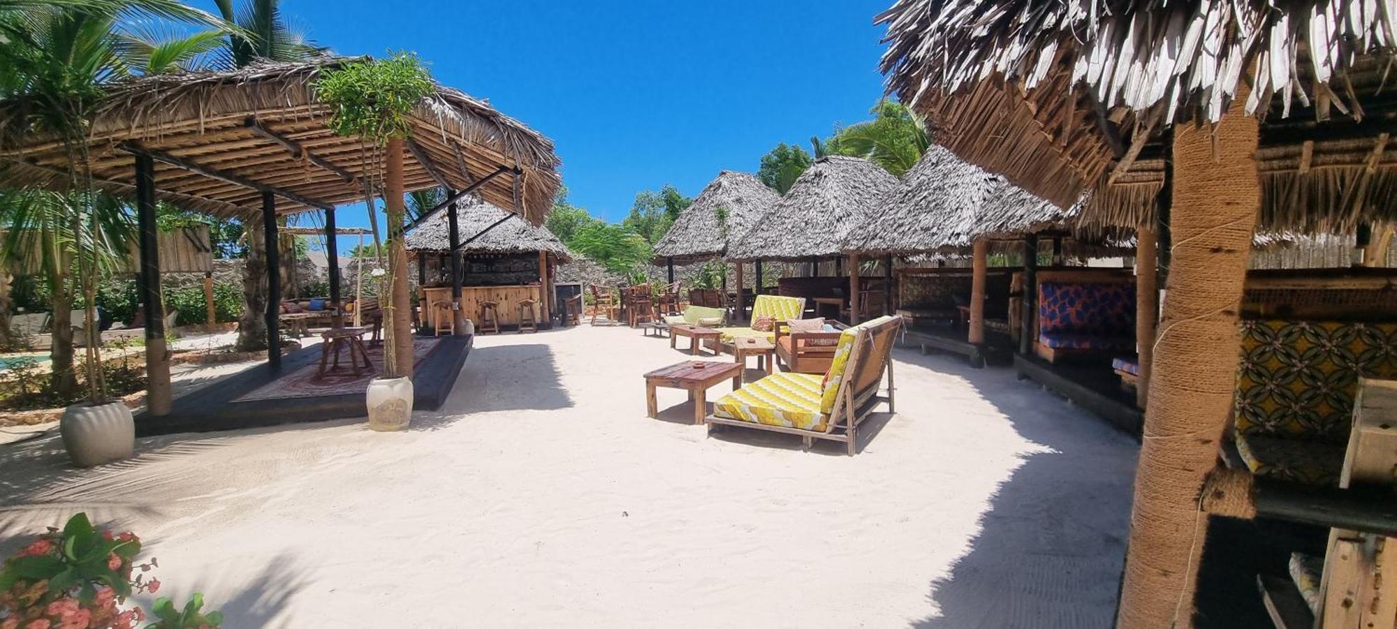 Salama & Mbuyuni Bungalows Матемве Экстерьер фото
