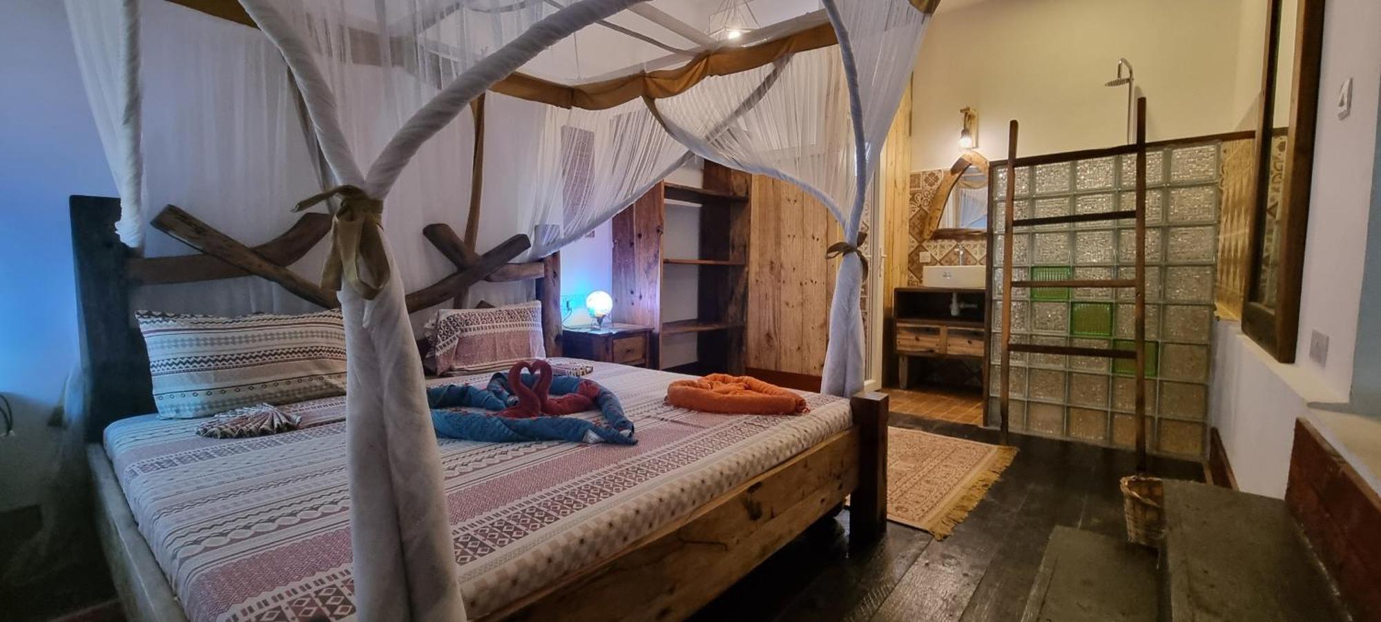 Salama & Mbuyuni Bungalows Матемве Экстерьер фото