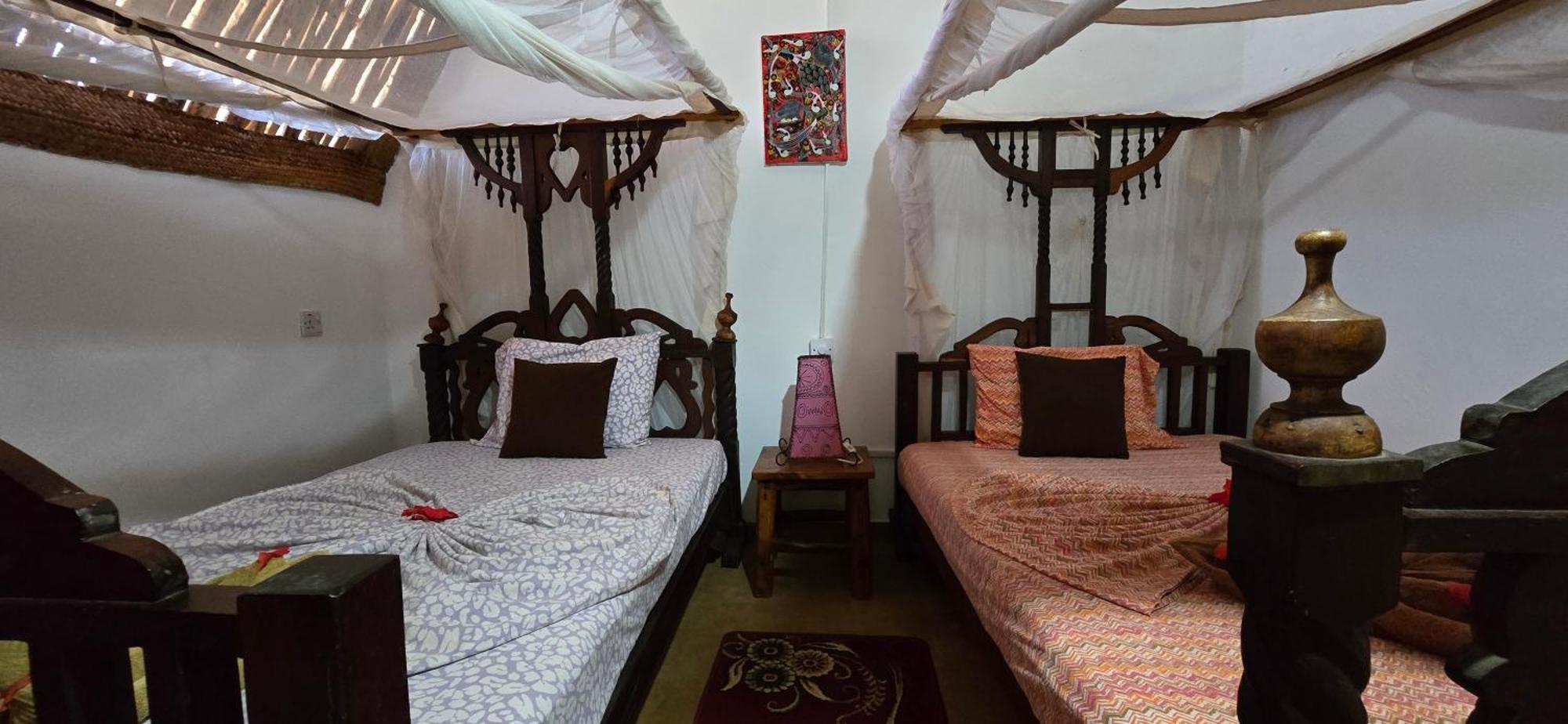 Salama & Mbuyuni Bungalows Матемве Экстерьер фото